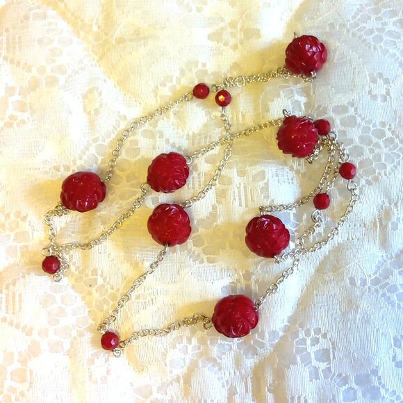 Vintage NEW Rose Charm Red Flower Necklace Silver Tone Chain VTG Timeless - Picture 3 of 7